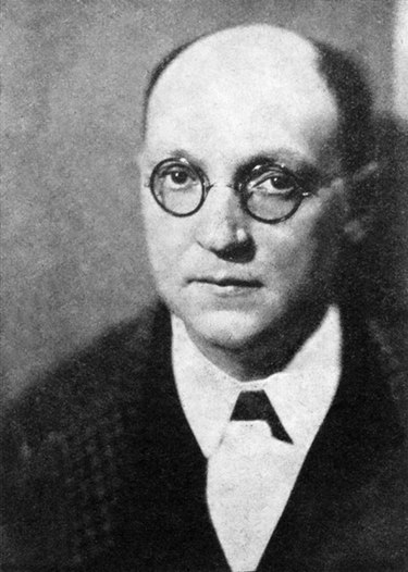 375px-Georges_Duhamel_1930